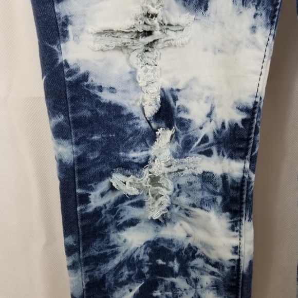 Traffic Jeans Wear - Picture 2 of 5